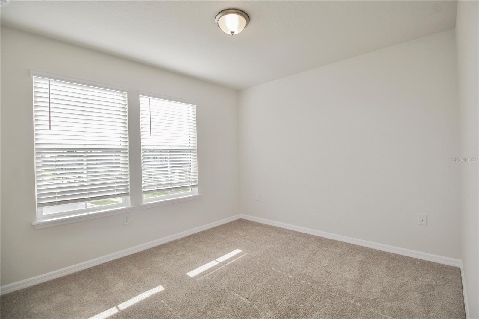 Image 31 of 43 For 1258 Shoreside Street