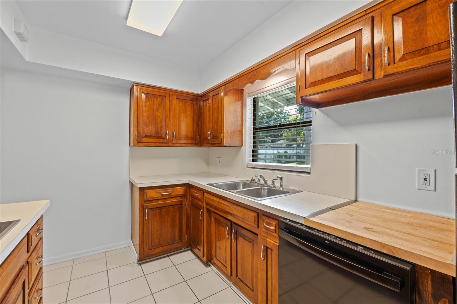 Image 10 of 36 For 5336 Weirwood Avenue
