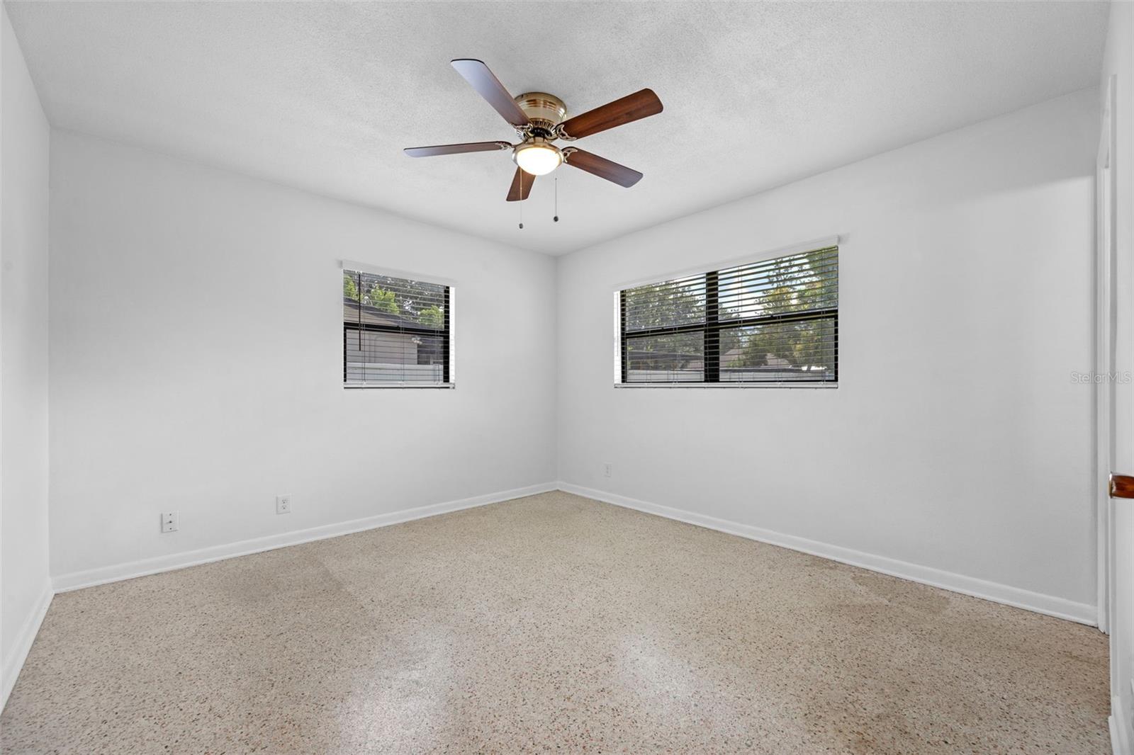 Image 21 of 36 For 5336 Weirwood Avenue