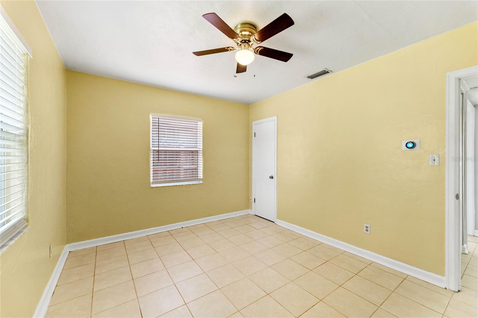 Image 12 of 25 For 1007 Thornton Avenue 1