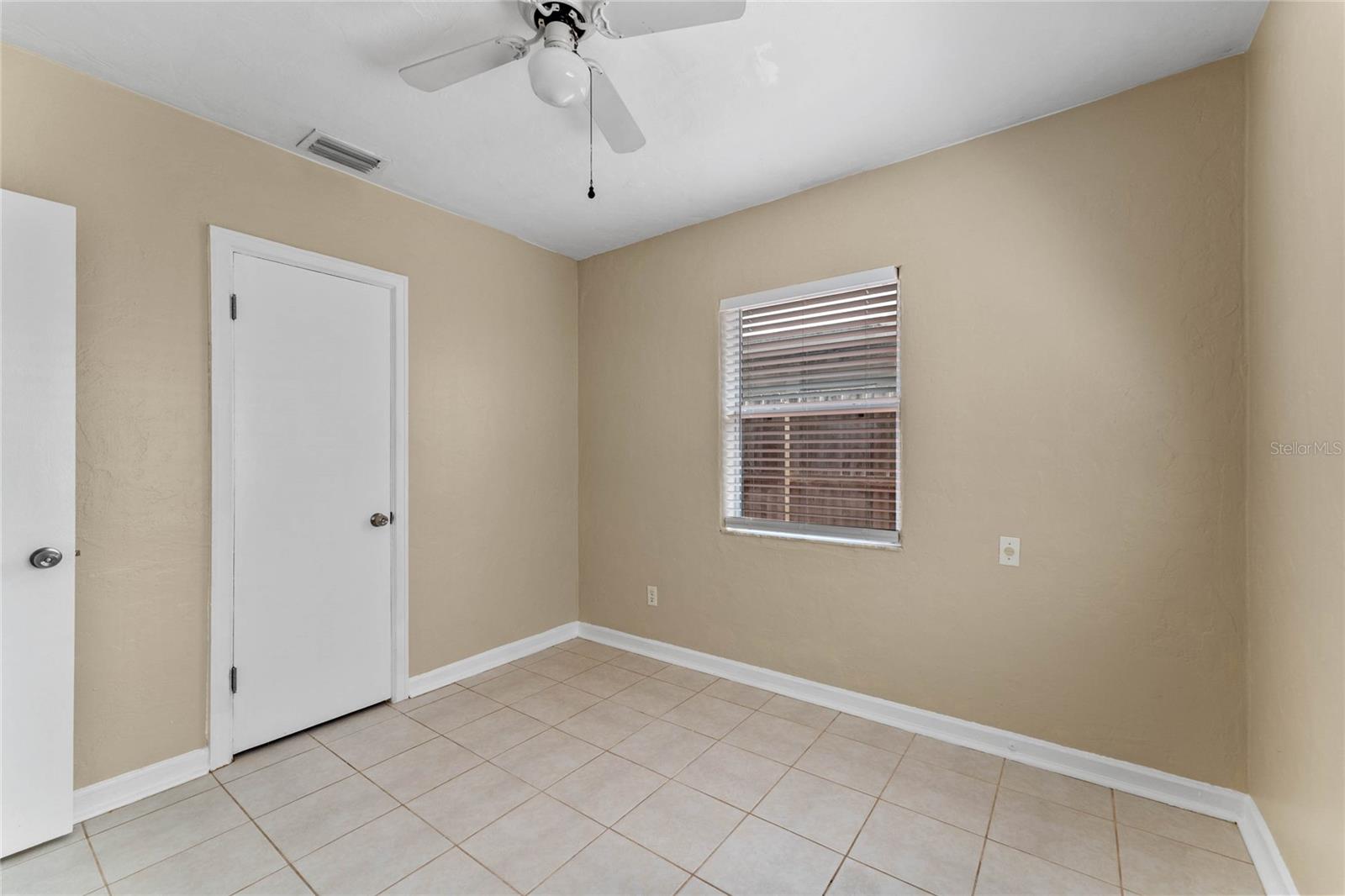 Image 15 of 25 For 1007 Thornton Avenue 1