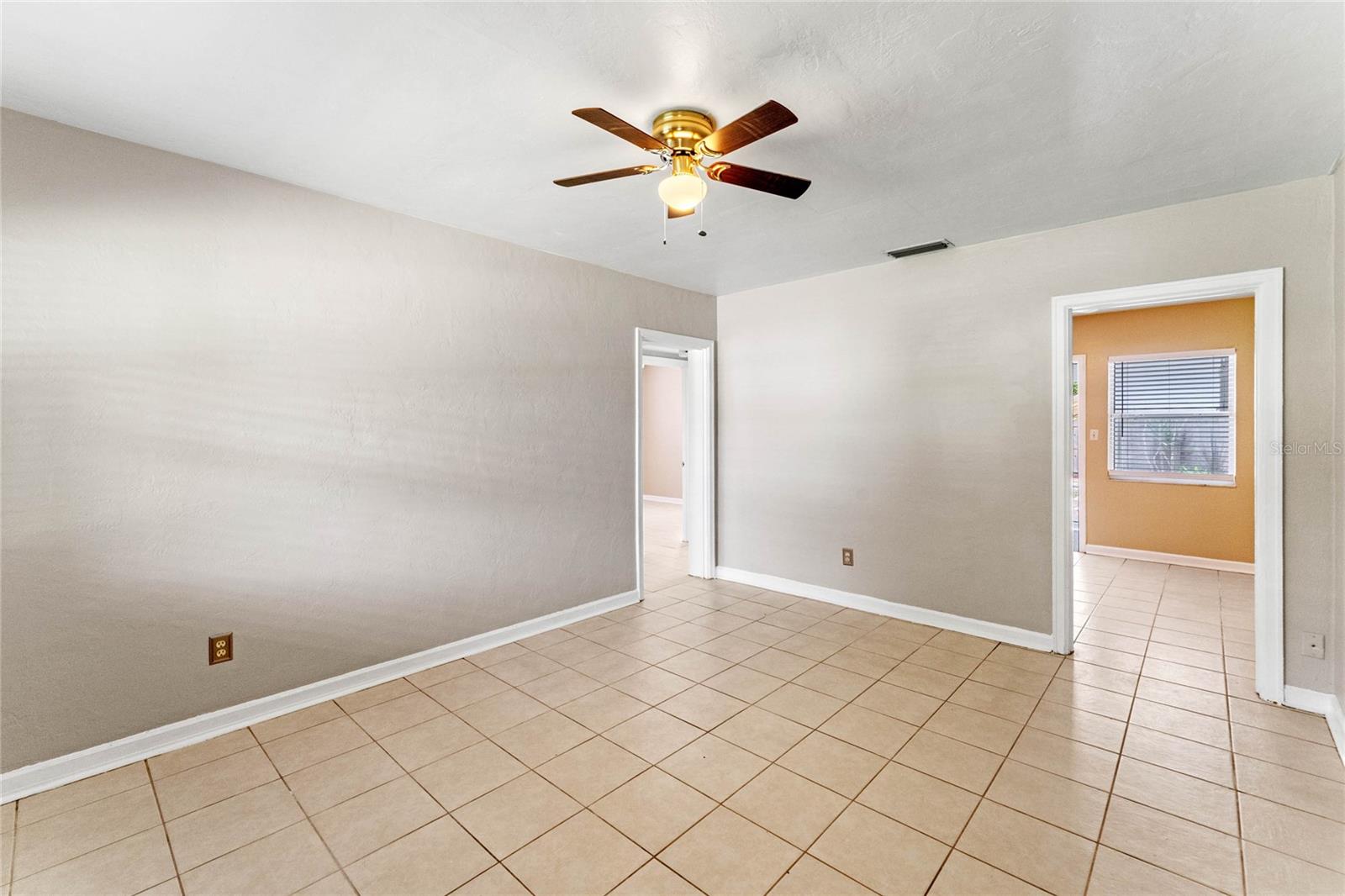 Image 5 of 25 For 1007 Thornton Avenue 1