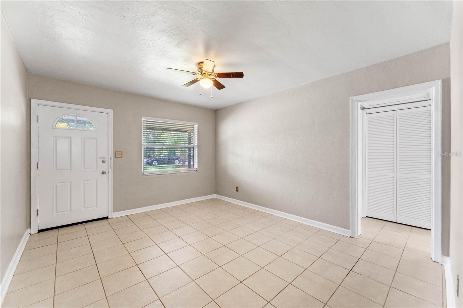Image 9 of 25 For 1007 Thornton Avenue 1