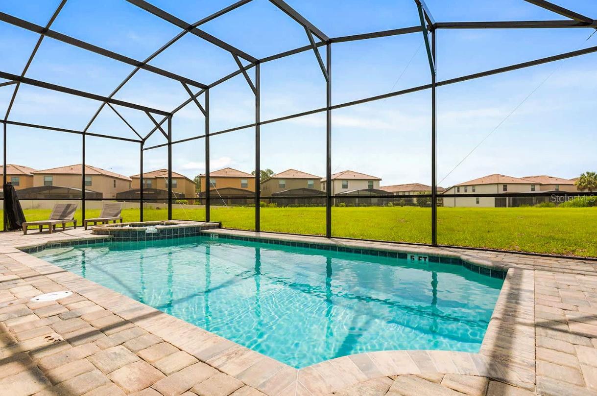 Image 21 of 28 For 8904 Tropical Haven Court