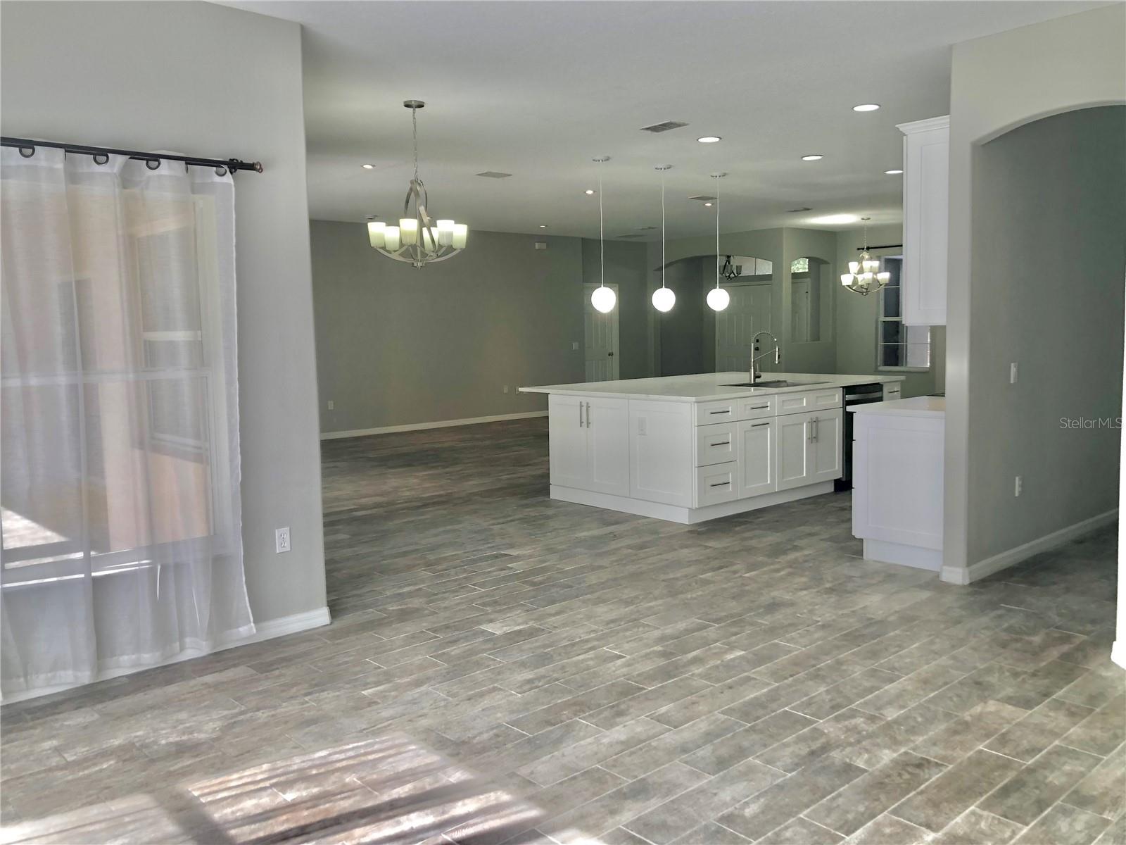 Image 5 of 24 For 3711 Eagle Isle Circle