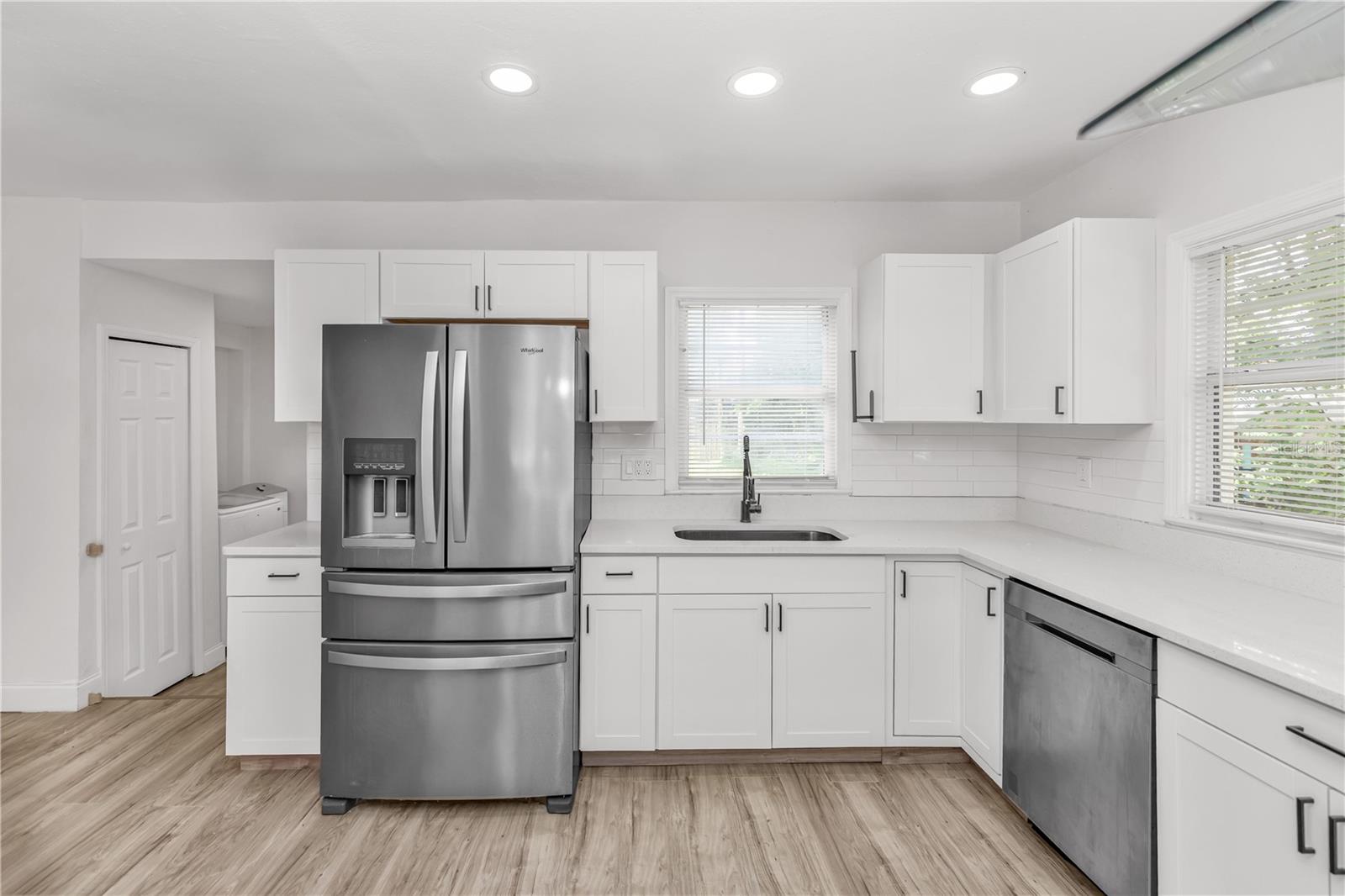 Image 5 of 10 For 2414 Summerlin Avenue