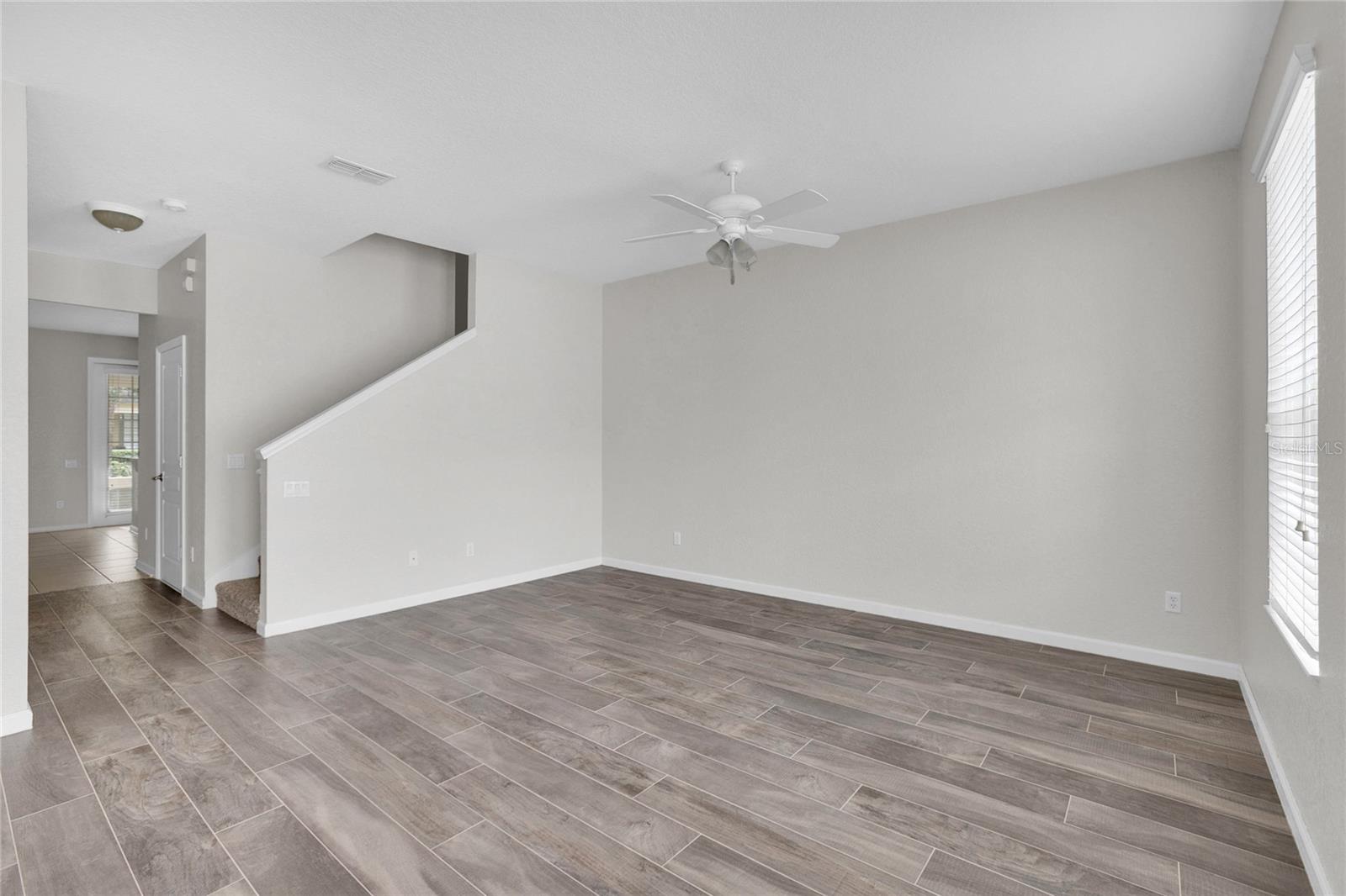 Image 6 of 13 For 7718 Anselmo Lane