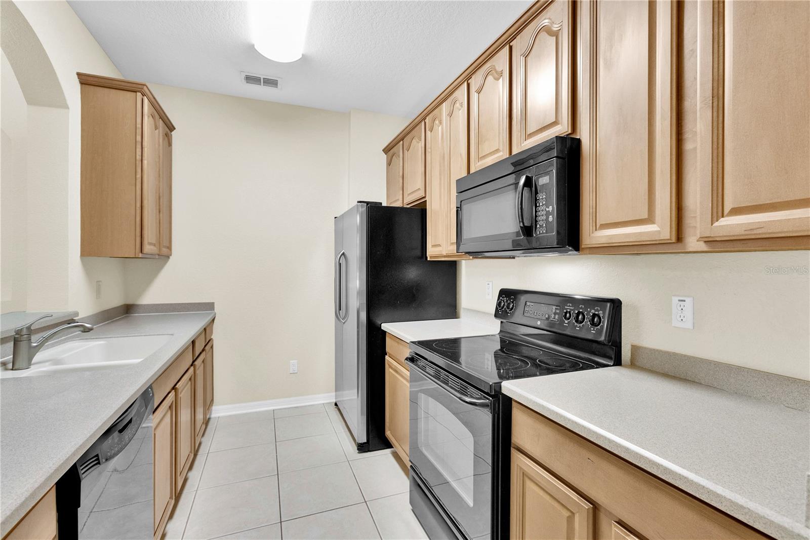Image 2 of 27 For 8304 Portofino Drive 101