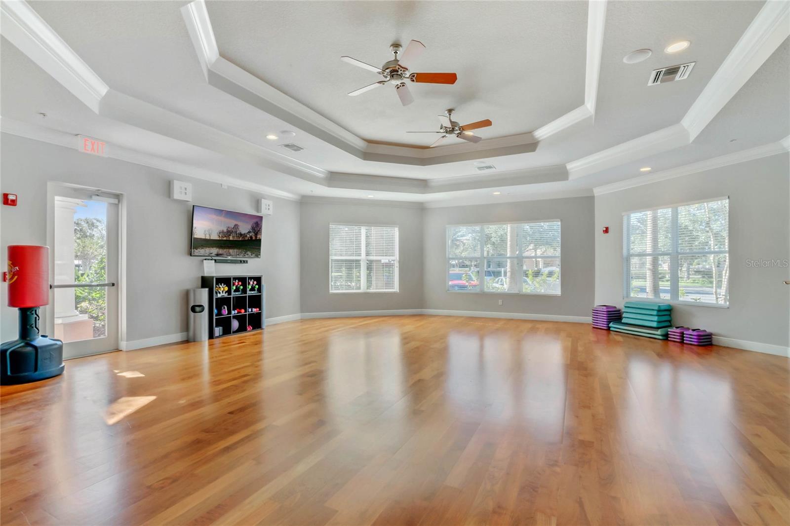 Image 26 of 27 For 8304 Portofino Drive 101