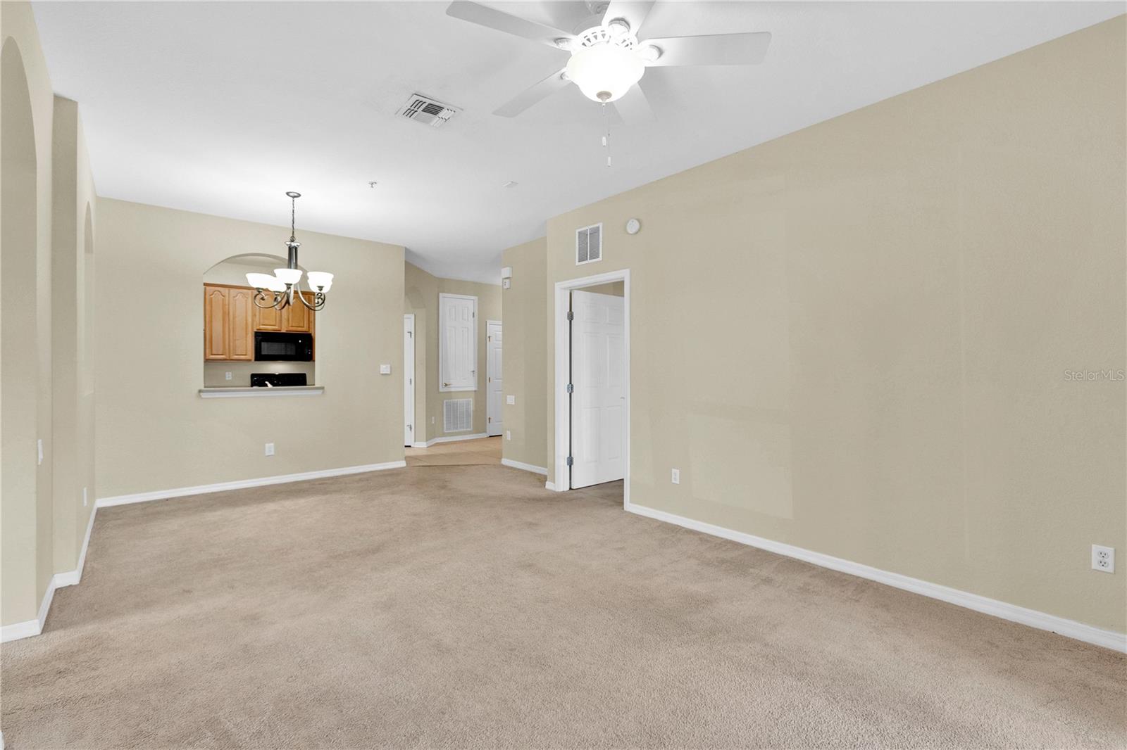 Image 4 of 27 For 8304 Portofino Drive 101