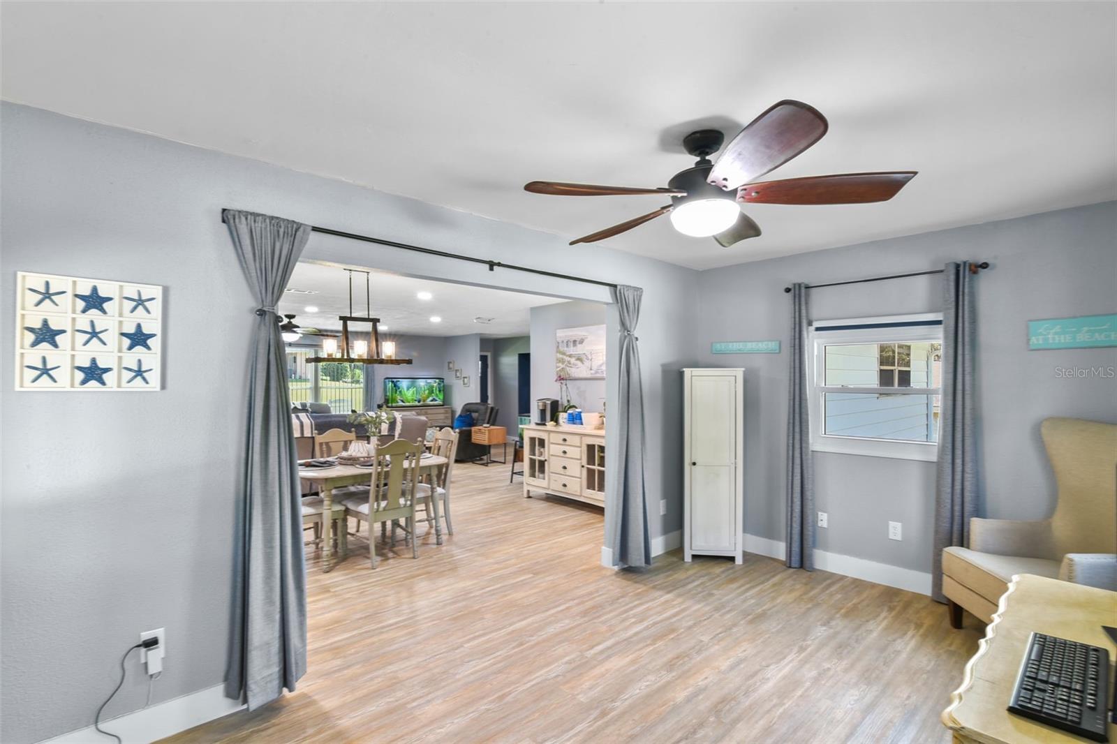 Image 21 of 53 For 12927 Lakeview Avenue