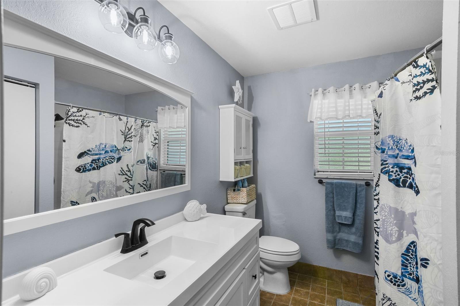 Image 31 of 53 For 12927 Lakeview Avenue