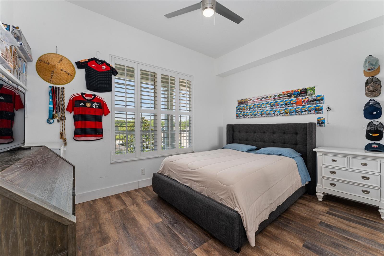 Image 15 of 29 For 940 Spring Park Street 303