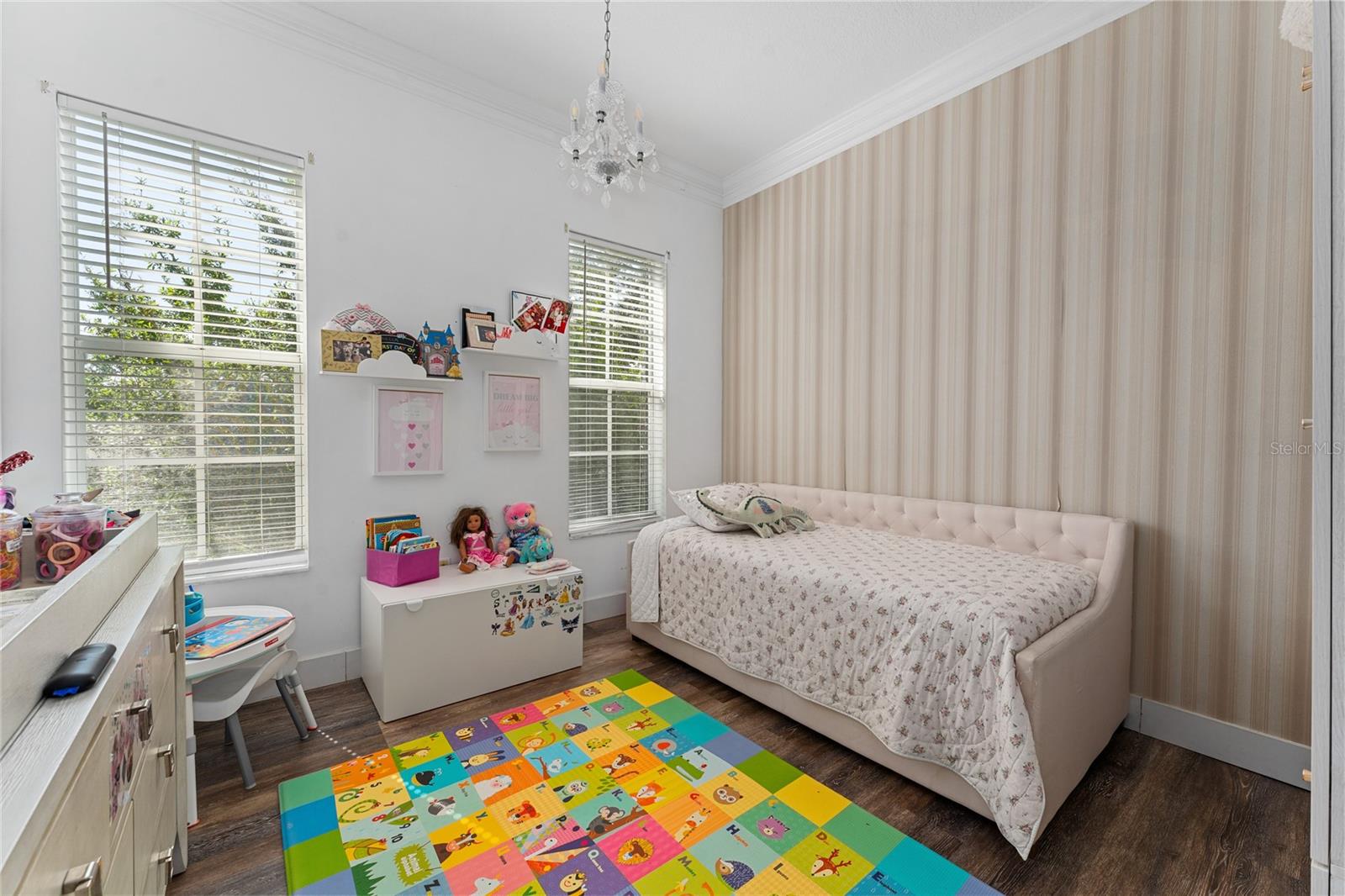 Image 19 of 29 For 940 Spring Park Street 303