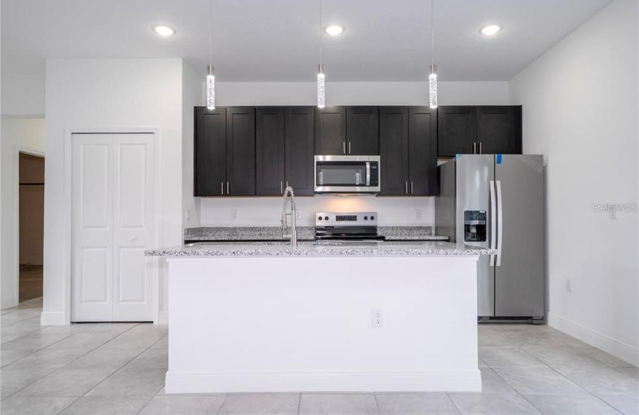Image 11 of 49 For 2901 Redgate Drive