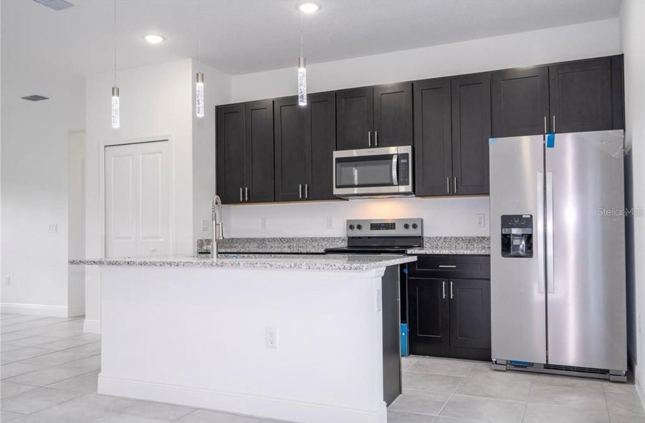 Image 12 of 49 For 2901 Redgate Drive