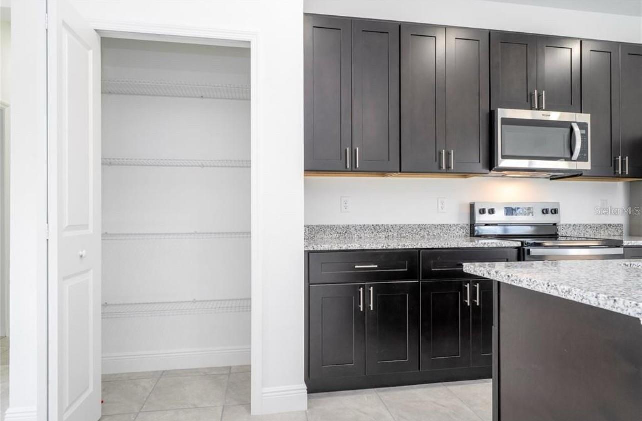 Image 17 of 49 For 2901 Redgate Drive