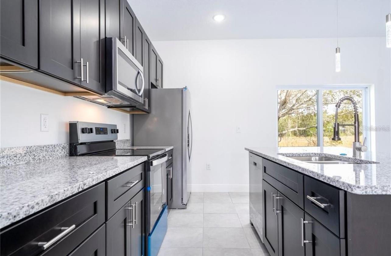 Image 18 of 49 For 2901 Redgate Drive
