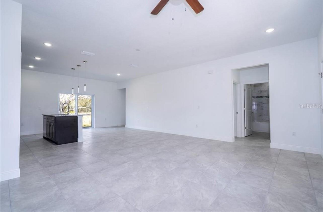 Image 22 of 49 For 2901 Redgate Drive