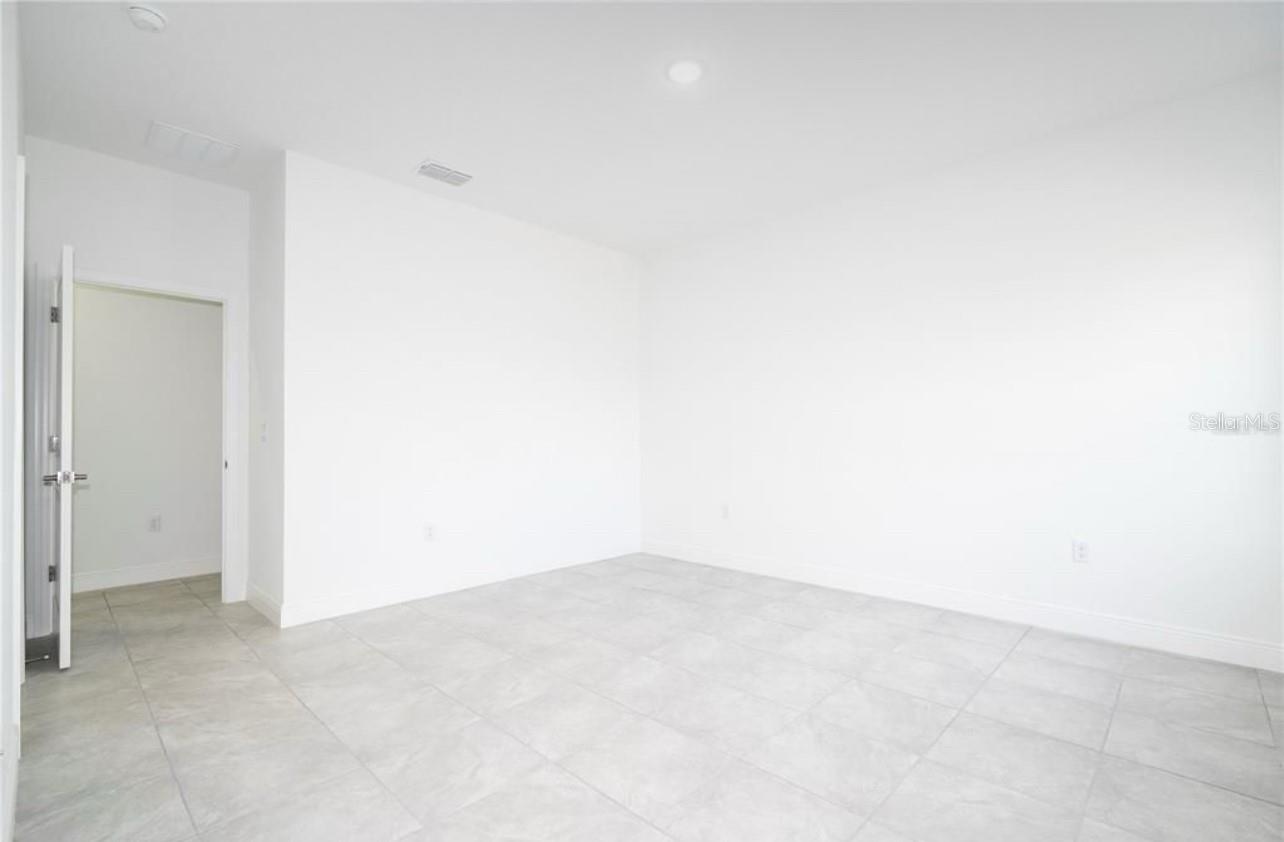 Image 34 of 49 For 2901 Redgate Drive