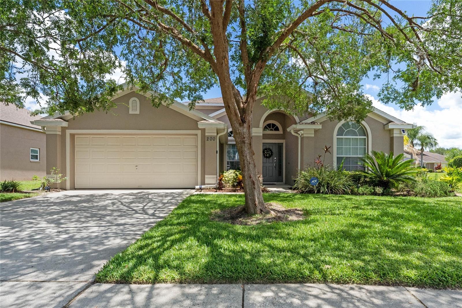 Details for 200 Lockbreeze Drive, DAVENPORT, FL 33897