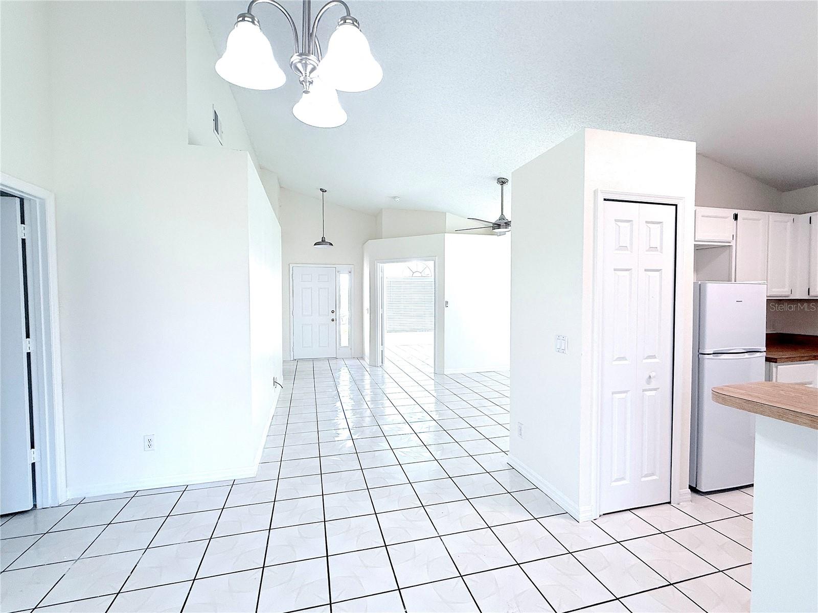 Image 10 of 52 For 8201 Fort Thomas Way