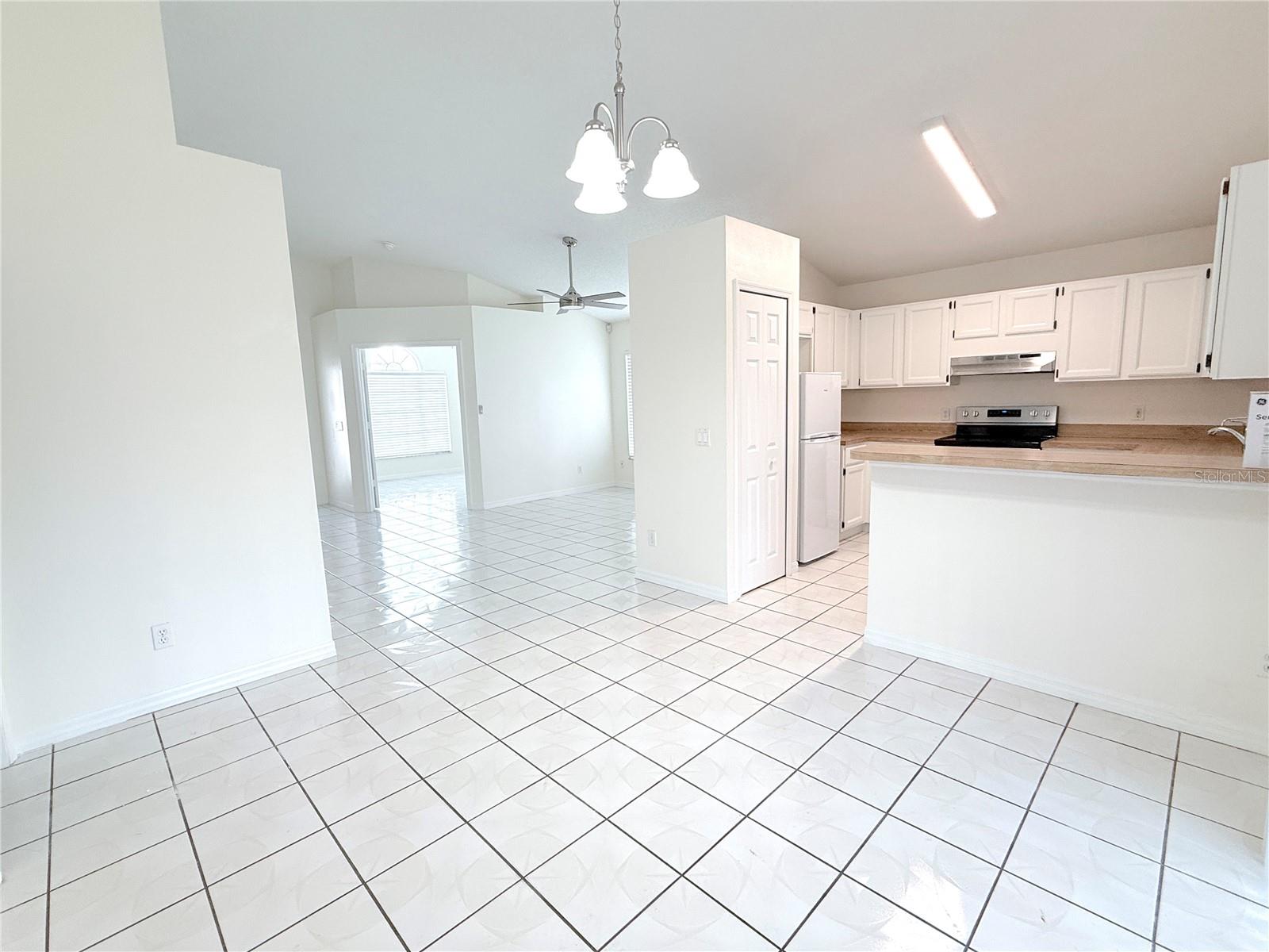 Image 11 of 52 For 8201 Fort Thomas Way