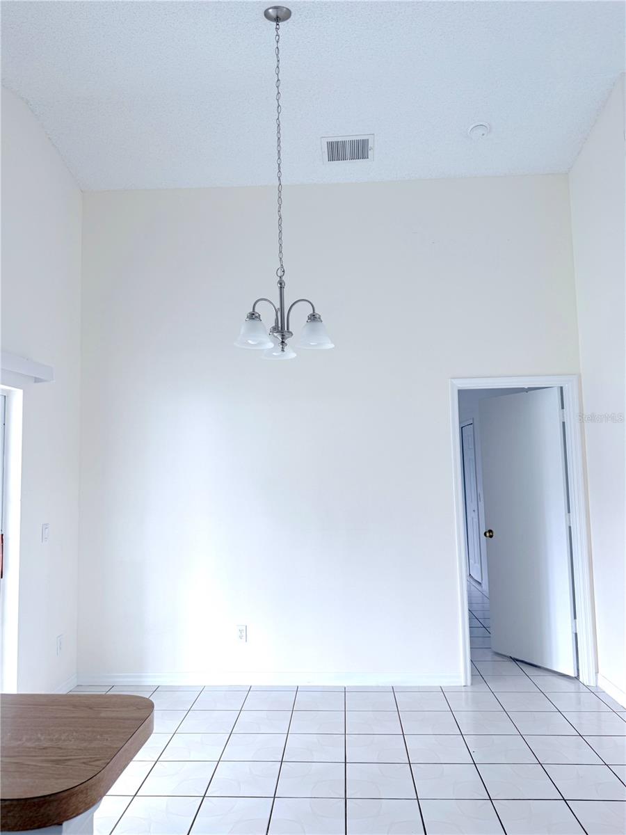 Image 16 of 52 For 8201 Fort Thomas Way