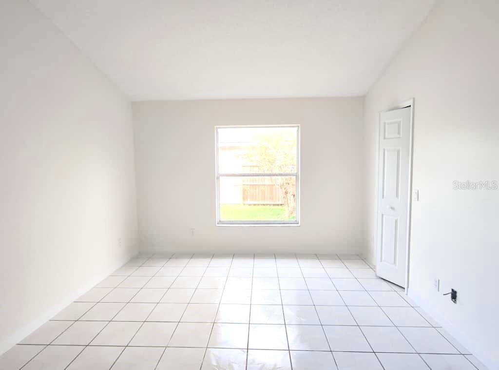 Image 30 of 52 For 8201 Fort Thomas Way