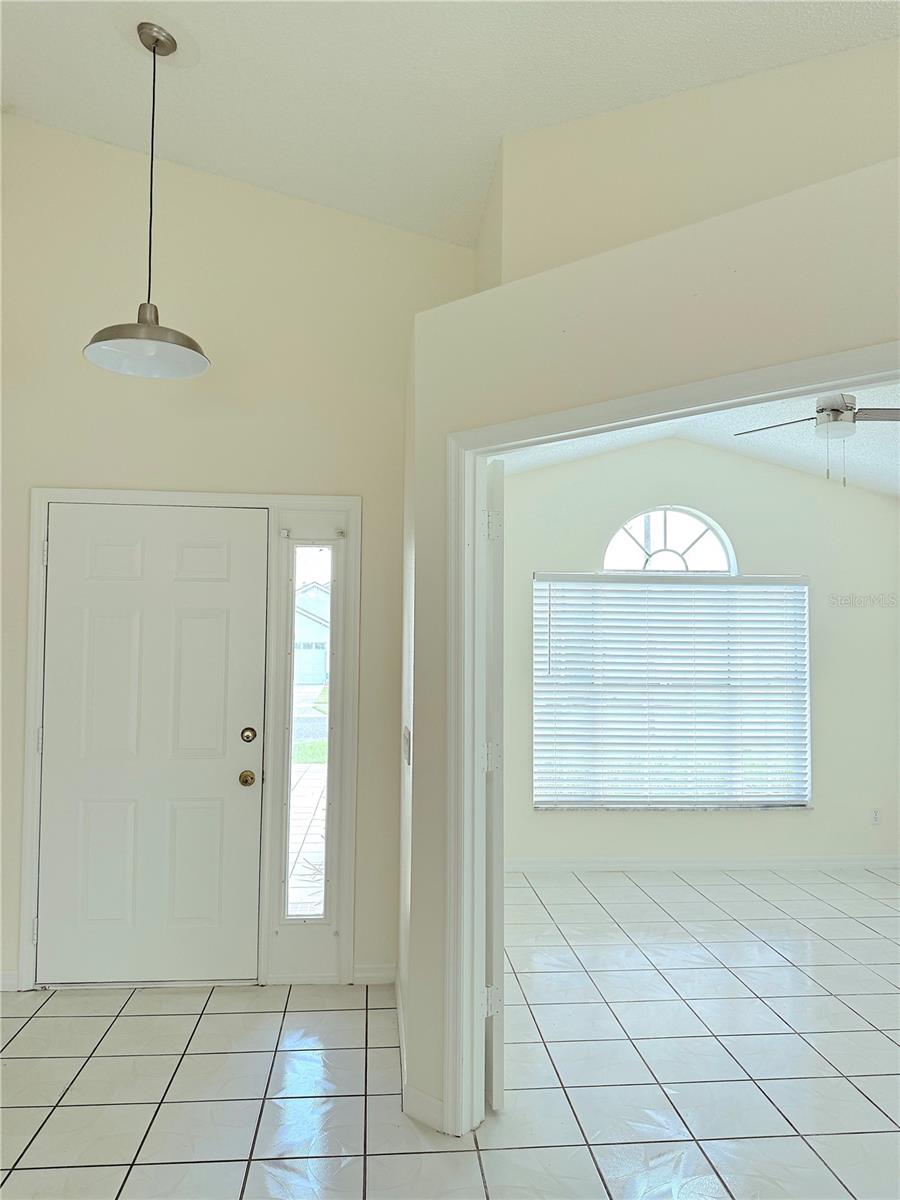 Image 4 of 52 For 8201 Fort Thomas Way