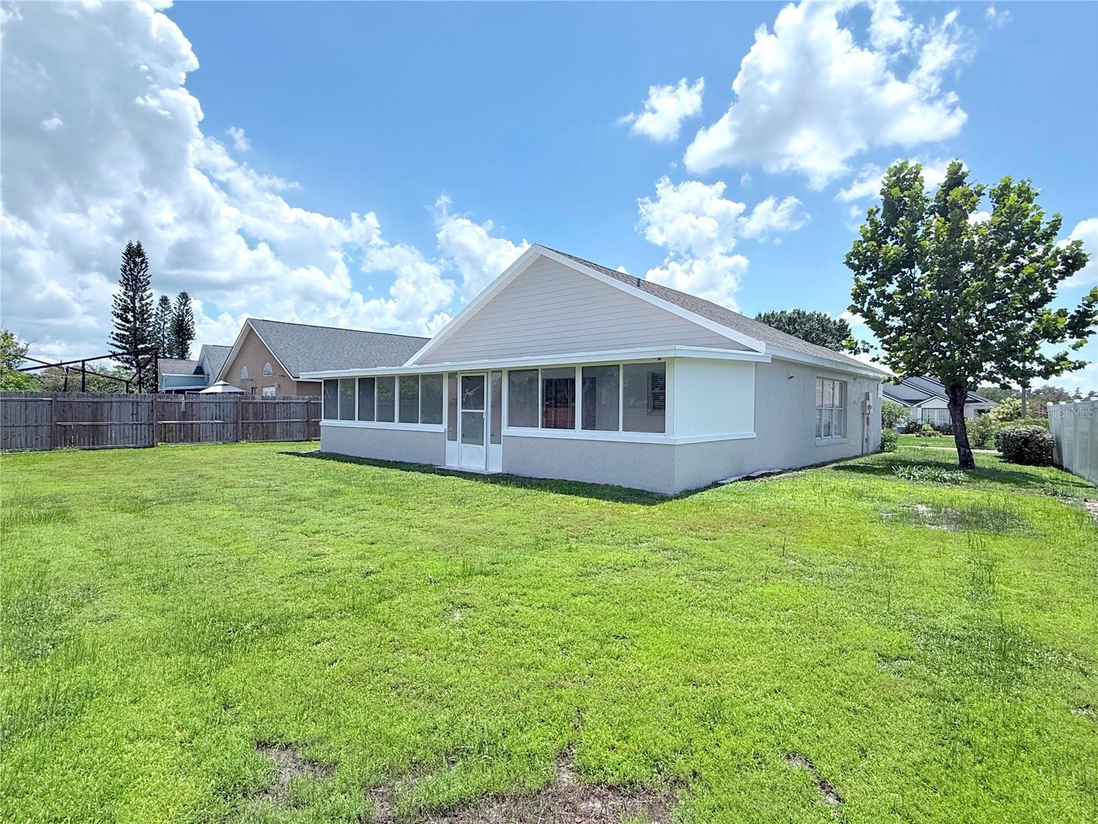 Image 46 of 52 For 8201 Fort Thomas Way