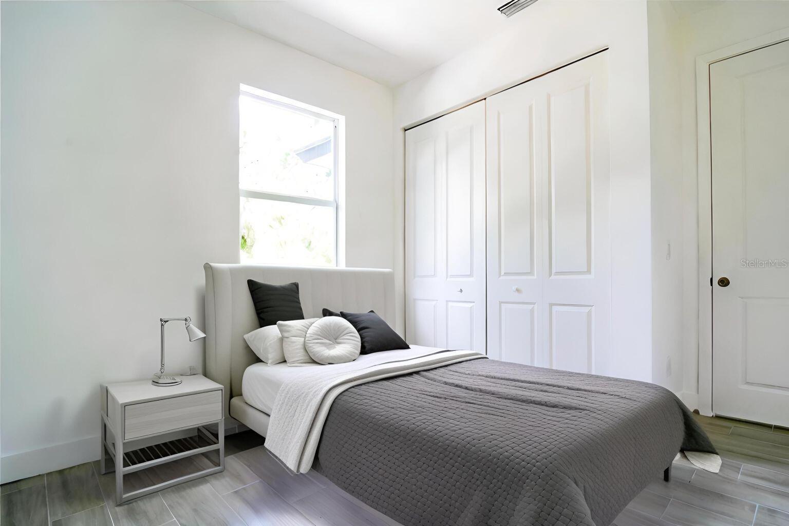 Image 10 of 19 For 260 Rotonda Boulevard W 3