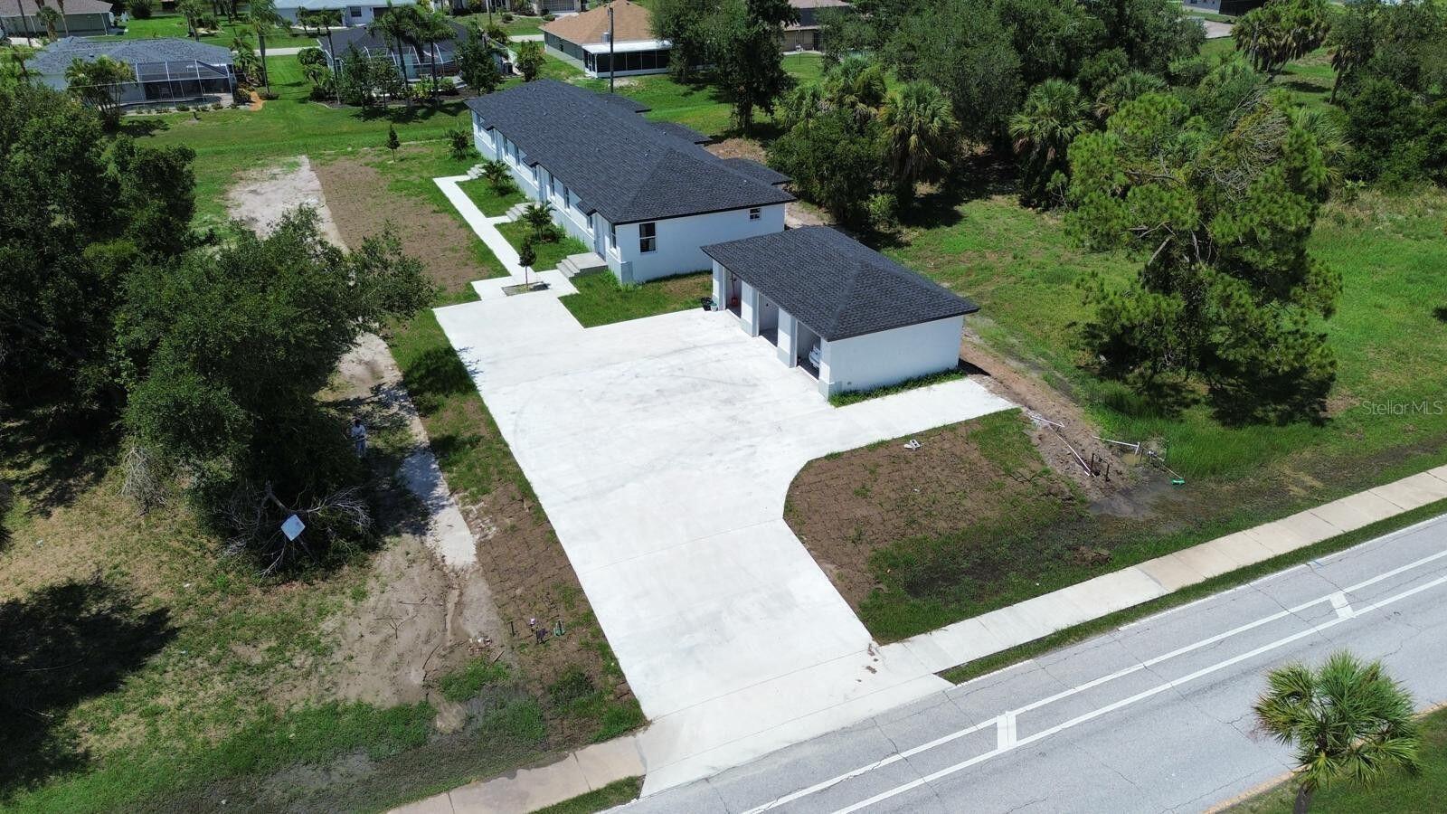 Image 19 of 19 For 260 Rotonda Boulevard W 3