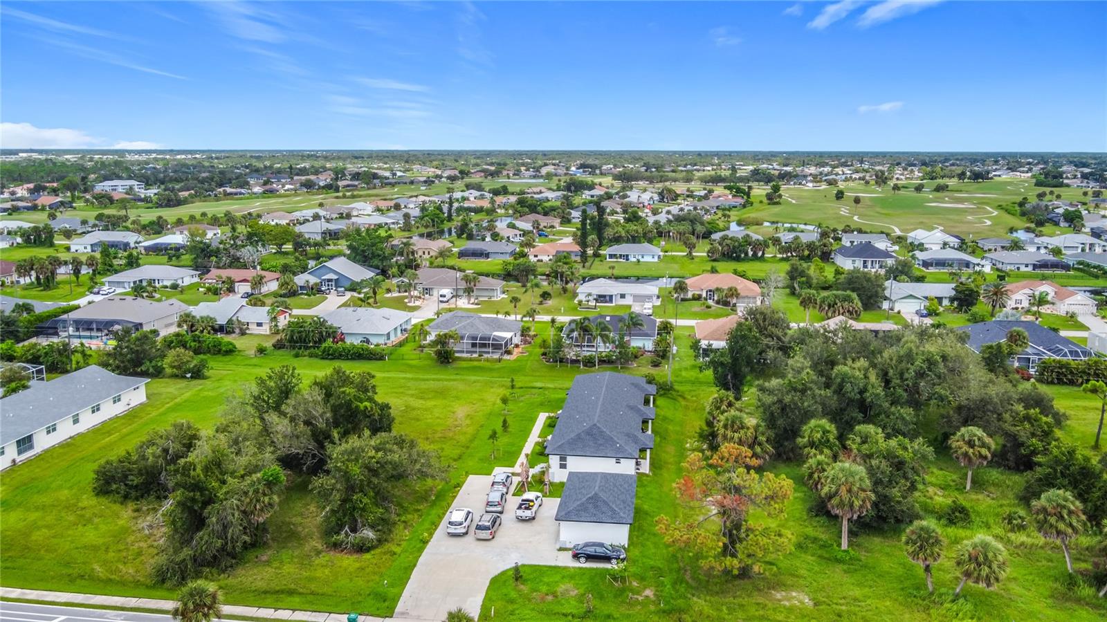 Image 28 of 30 For 260 Rotonda Boulevard W 3