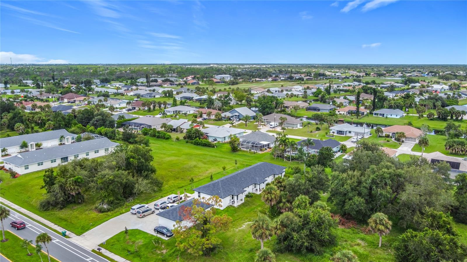 Image 29 of 30 For 260 Rotonda Boulevard W 3