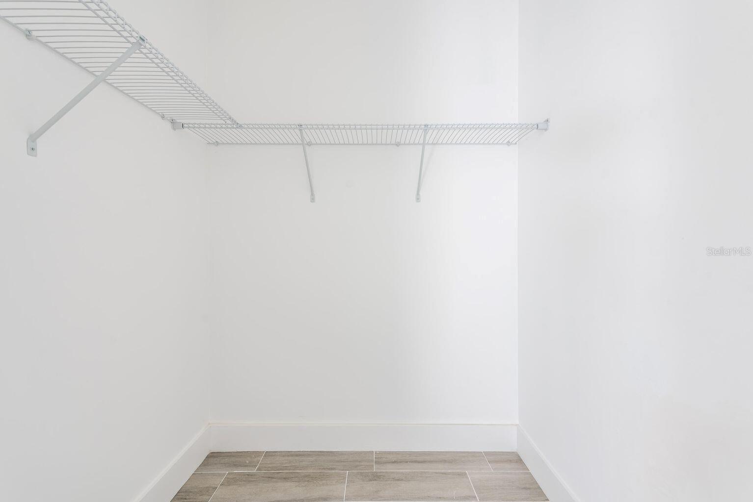 Image 9 of 19 For 260 Rotonda Boulevard W 3