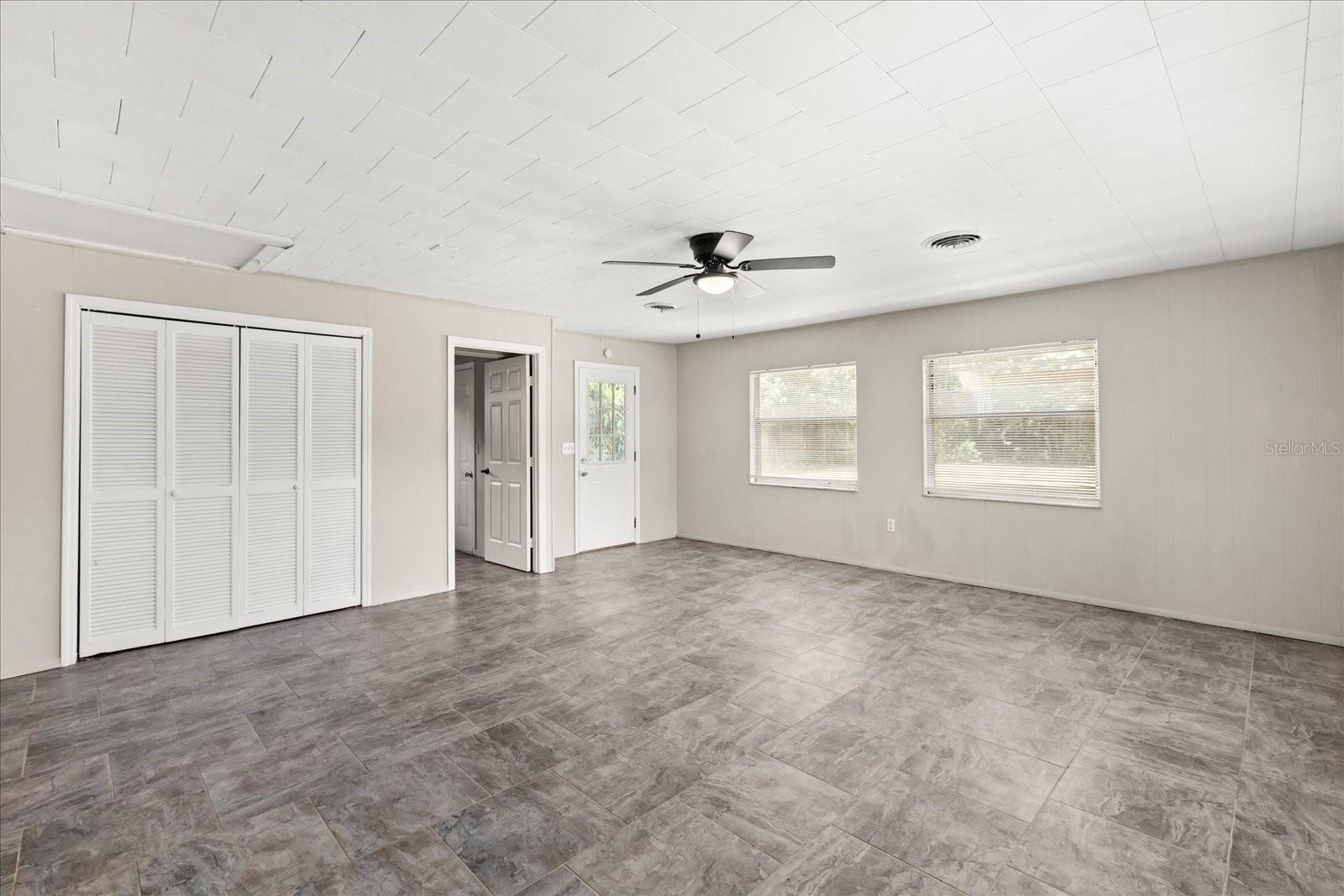 Image 11 of 32 For 930 14th Avenue