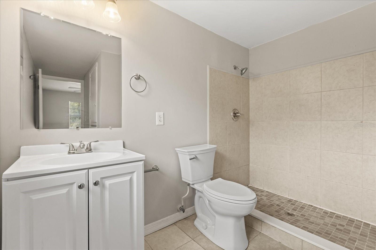 Image 15 of 32 For 930 14th Avenue
