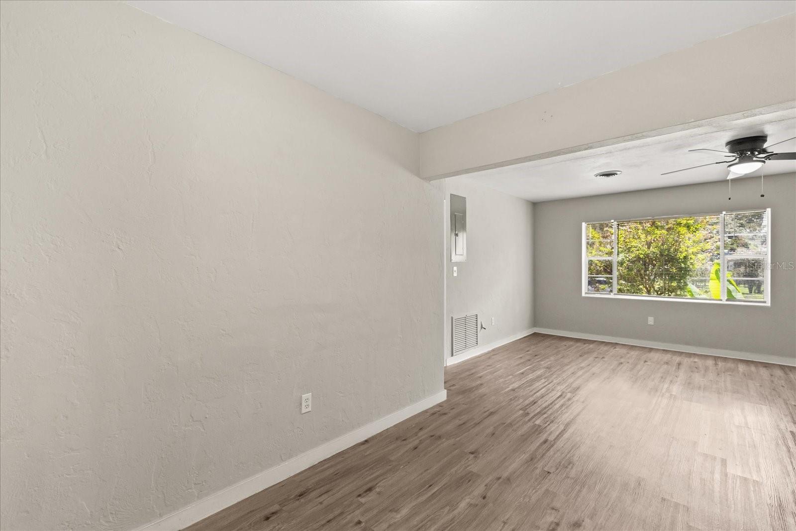 Image 6 of 32 For 930 14th Avenue