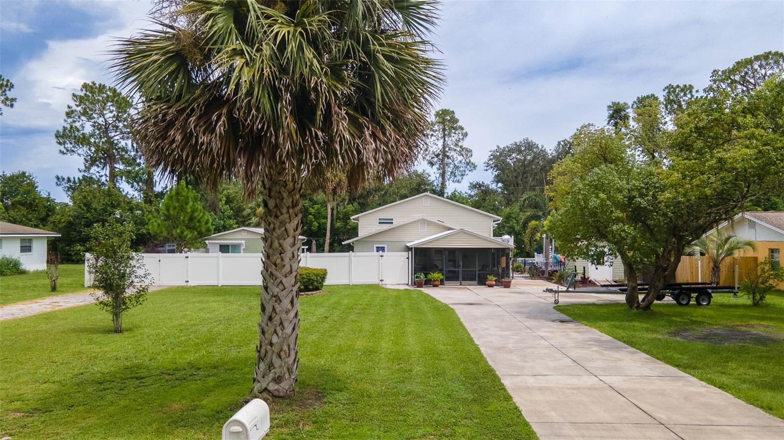 Image 3 of 43 For 2243 Hontoon Road