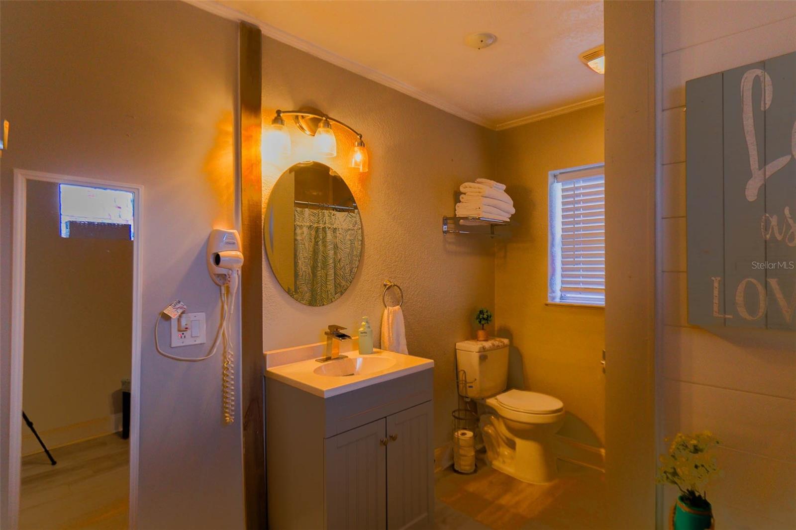 Image 36 of 43 For 2243 Hontoon Road