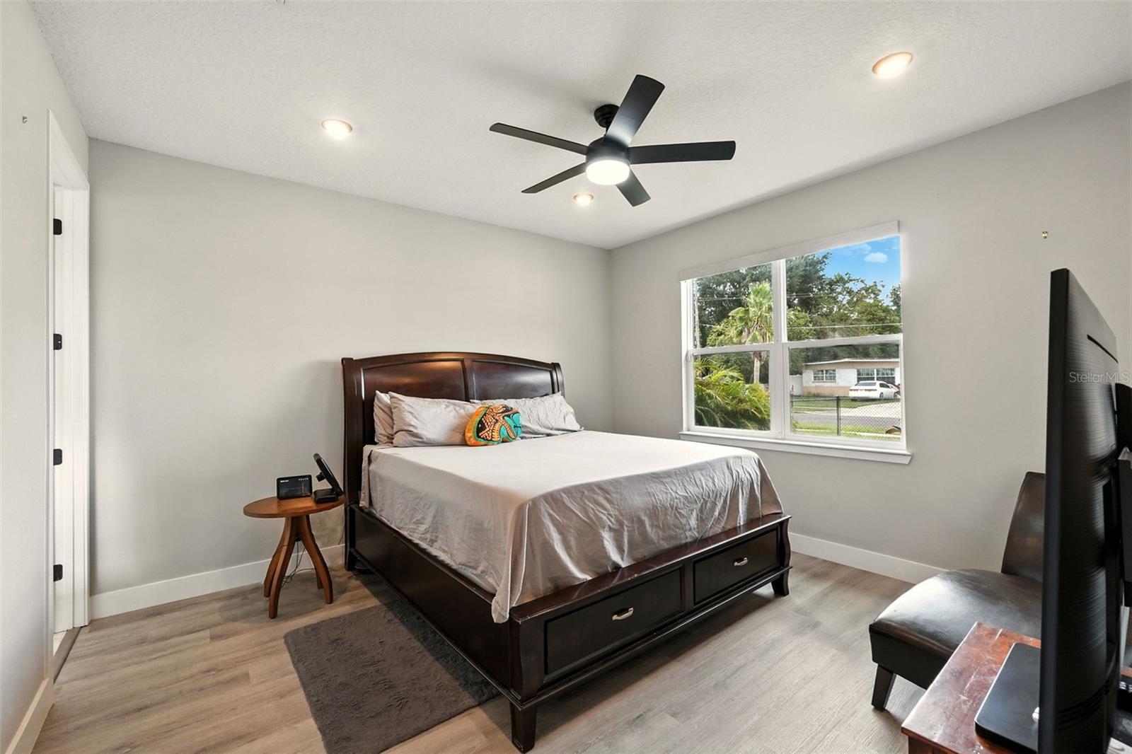 Image 21 of 34 For 1429 24th Street