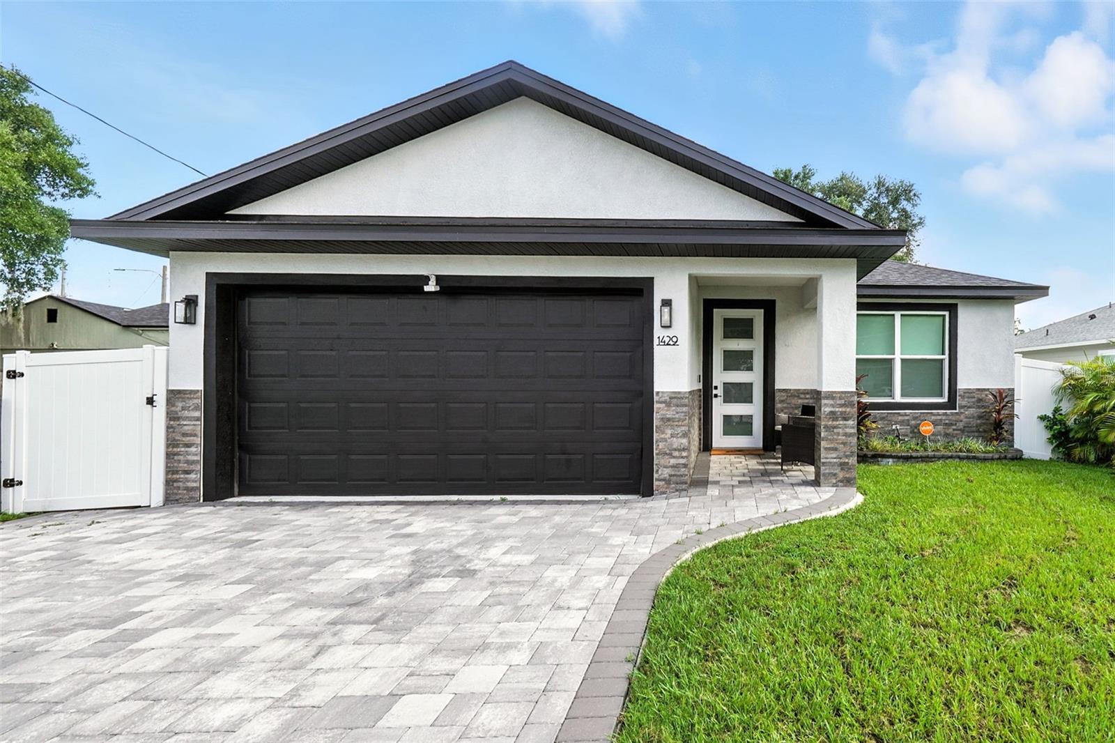 Image 4 of 34 For 1429 24th Street