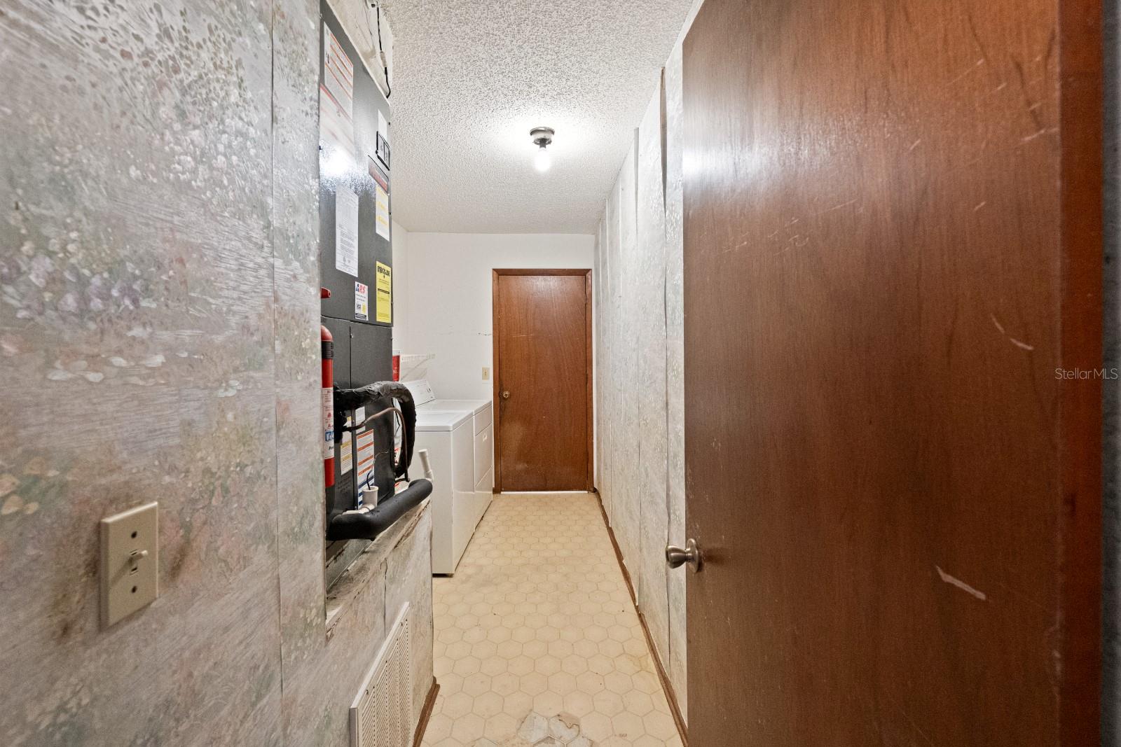 Image 12 of 32 For 448 Autumn Oaks Place