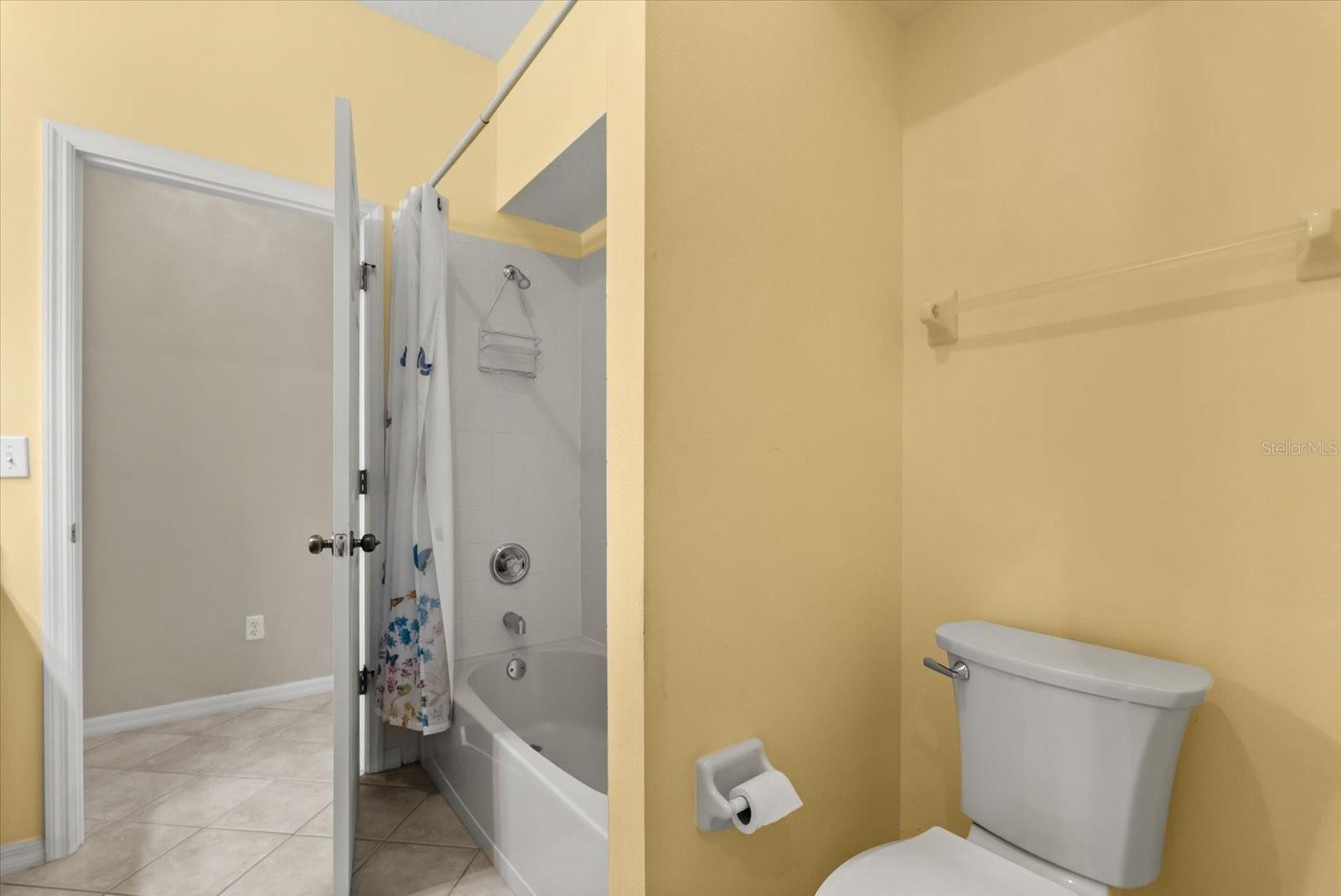 Image 17 of 35 For 2845 Dover Glen Circle