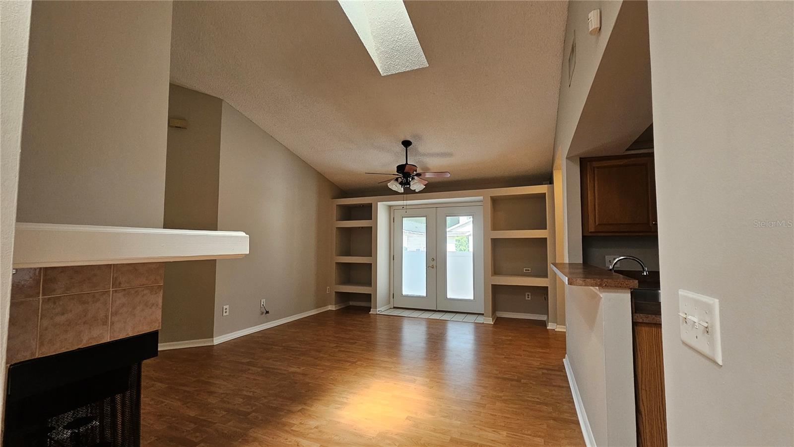 Image 4 of 16 For 2212 Faxton Court
