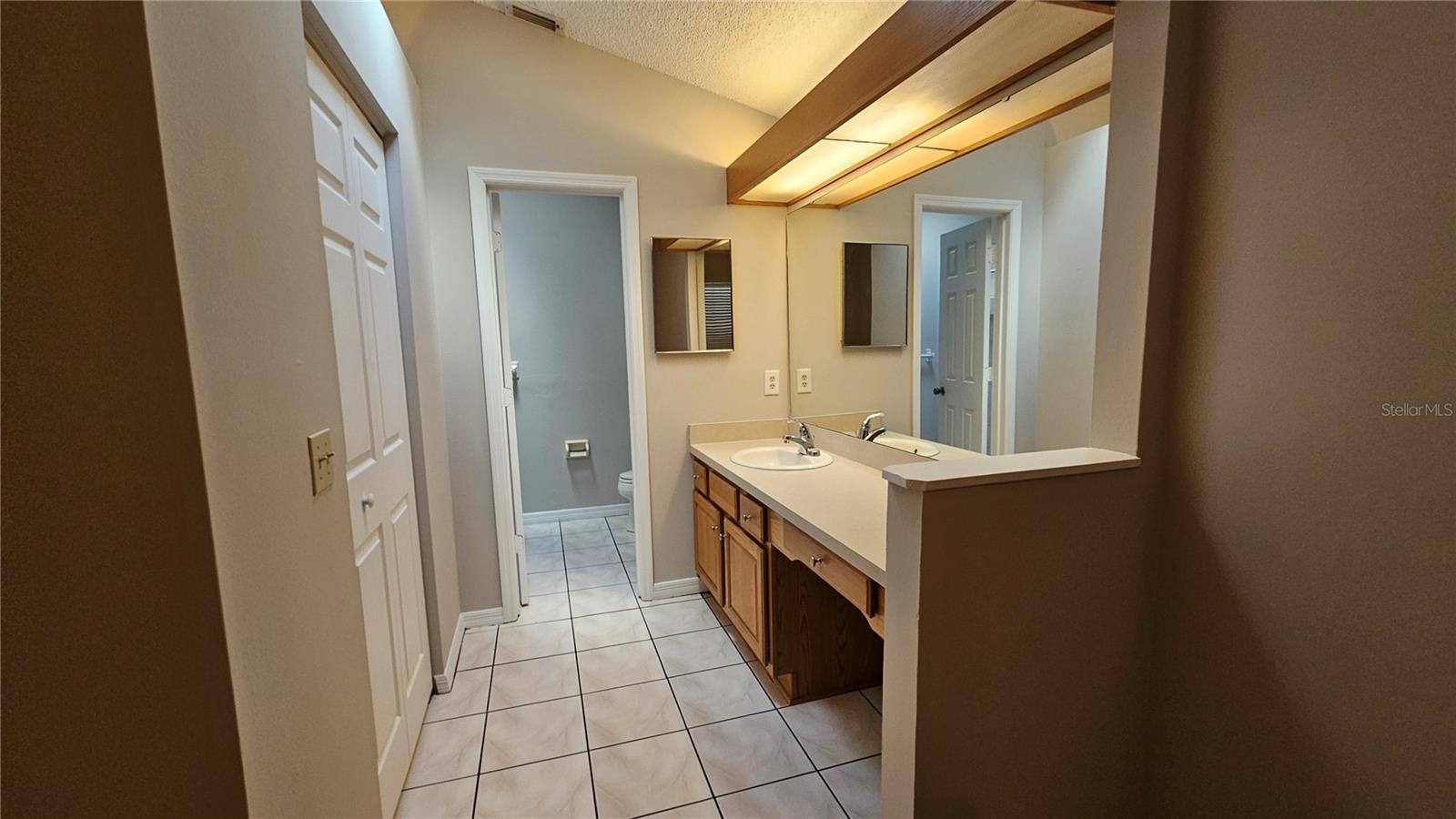 Image 9 of 16 For 2212 Faxton Court