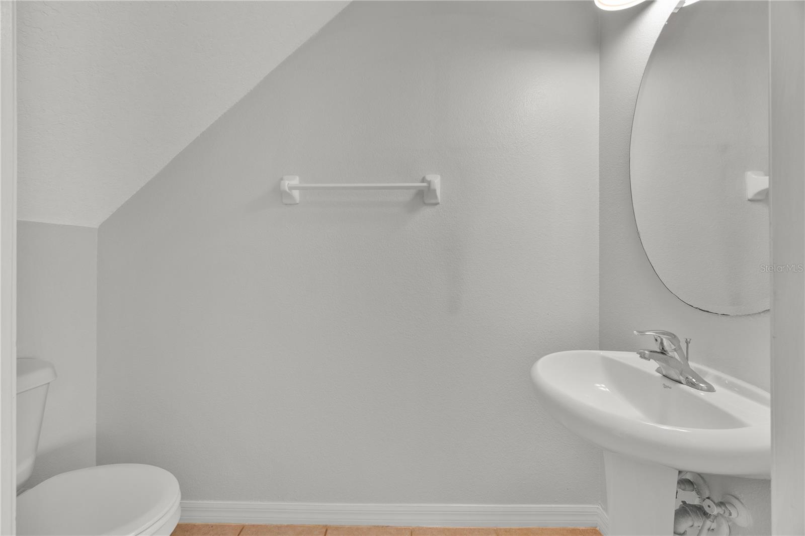 Image 6 of 12 For 540 Cresting Oak Circle 11