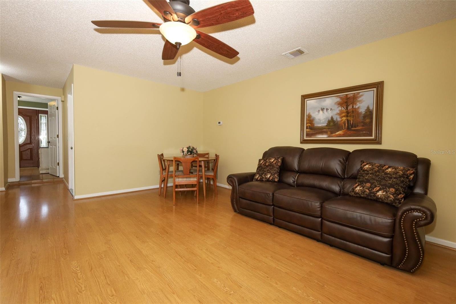 Listing photo id 12 for 396 Timberwood Trail