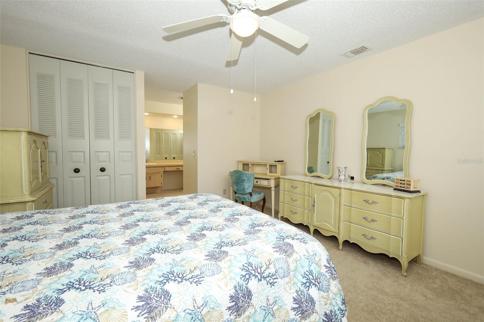 Listing photo id 16 for 396 Timberwood Trail